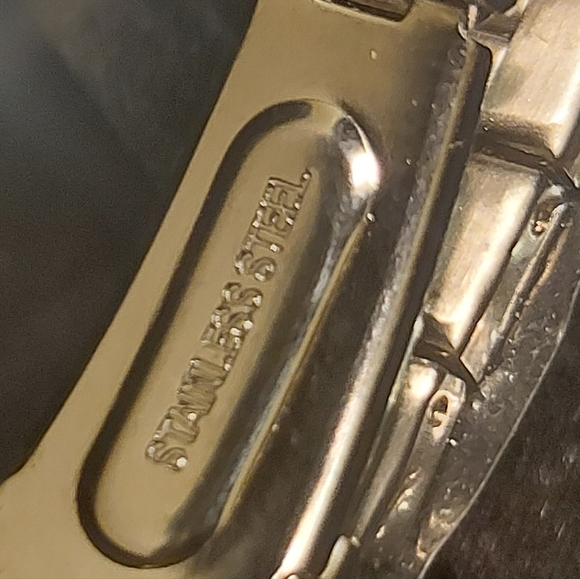 Older Pulsar Watch With Case Untested - Picture 14 of 15